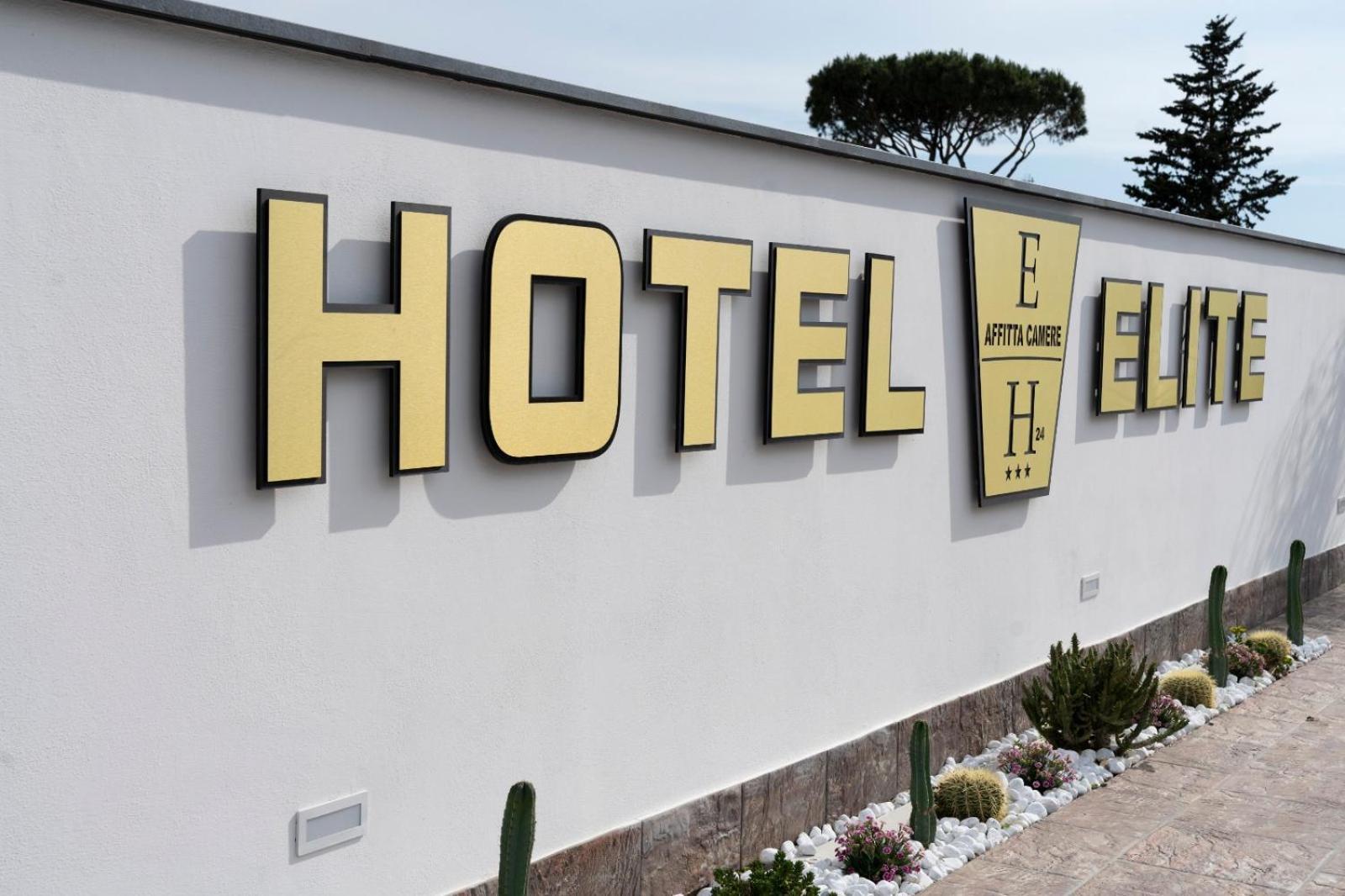 Hotel Elite Варкатуро Екстер'єр фото