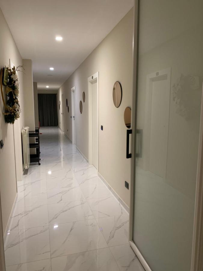 Hotel Elite Варкатуро Екстер'єр фото