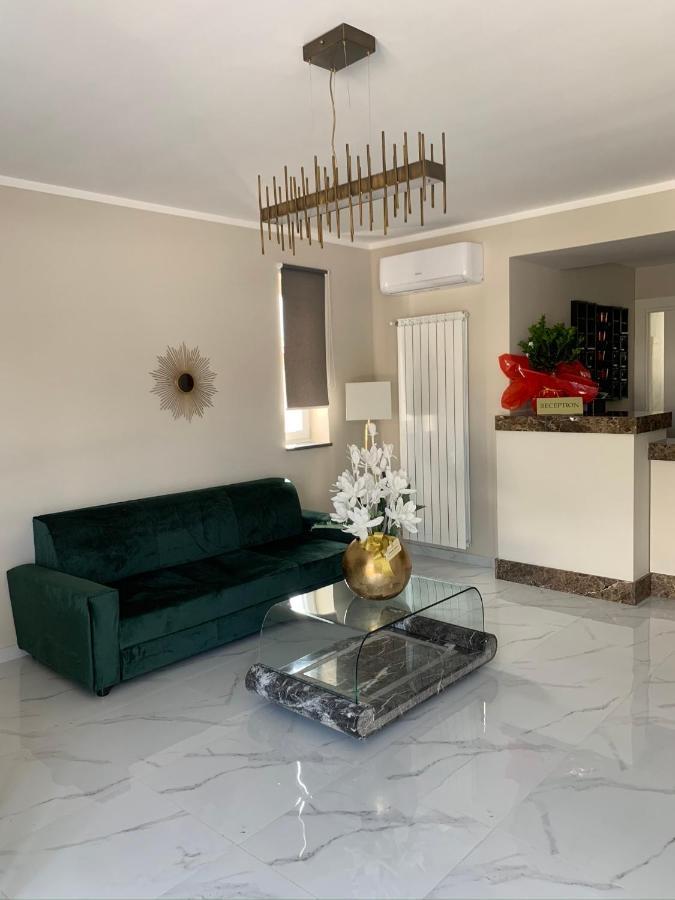Hotel Elite Варкатуро Екстер'єр фото